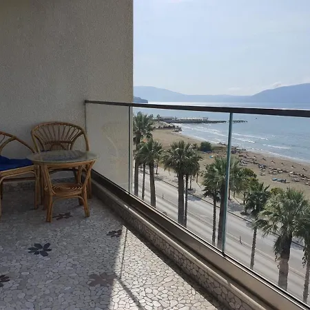 Lägenhet Luxury Business Apartment Vlorë